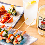 焼肉 泰山 - キムチの盛り合わせ・海老とうずらの大葉あげ（4本）・生搾りレモンサワー・自家生仕込みレモンハイボール