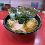 家系総本山 吉村家 - 