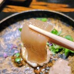 銀座焼とり 京丹波 - 鶏刺しの5日間熟成させたむね肉の昆布締め