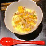 銀座焼とり 京丹波 - とうもろこしのムース、鶏そぼろ乗せ