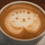 Cafe Crema - カプチーノ。ネコさん♪