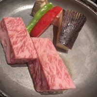 博多中洲 旬菜万葉 - 牛肉を焼いて