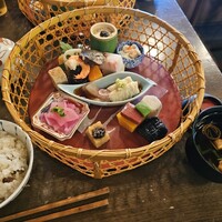 韻松亭 - 