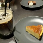 M+CAFE - アイスコーヒーが激うまでした。チーズケーキも美味しかった。