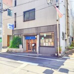 やぶ善 - 教科書にも載る歴史ある商店街、不動通りの路面店です。