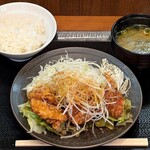 からやま - 料理写真:からやま 西葛西店 油淋鶏定食 からやま感謝祭で150円引きの税込748円 ご飯少な目でお願い