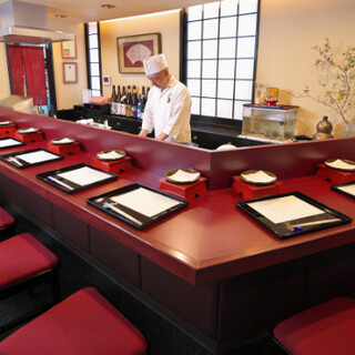 昭和61年創業。温もりあふれる空間で、心ほどける和の味わい