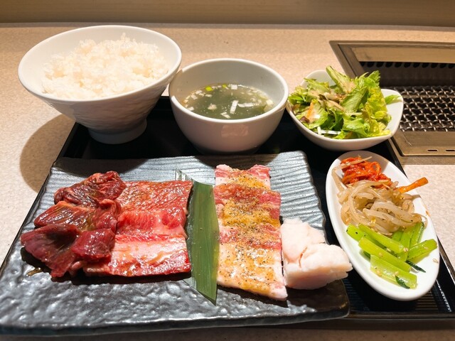 焼肉 GRANDELA （グランデラ）のご予約 - 新高島/焼肉 | 食べログ
