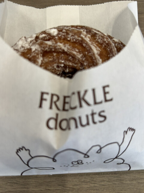 ドーナッツページ FRECKLE donuts 虎ノ門ヒルズ店 - 虎ノ門ヒルズ/ドーナツ | 食べログ
