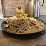 アアベルカレー - 2種あいがけ1,250円　※さらに大盛り＋100円　※さらにスパイス玉子＋100円