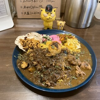 アアベルカレー - 料理写真:2種あいがけ1,250円　※さらに大盛り＋100円　※さらにスパイス玉子＋100円