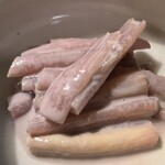 瓢亭 - 紅ずいきのごまよごし　これ美味しかった