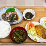 たらふく - アジの胡麻和えとアジフライ定食
