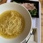 初代江田島中華そば　めん屋貘 - 