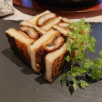 炭火で仕上げた鰻のカツレツサンド