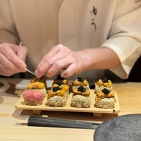 鮨 由う - 