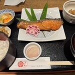 ごはん処　矢尾定 - 