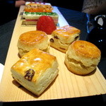 LE JARDIN de Joël Robuchon - スコーン