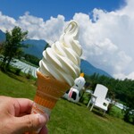 Yatsuren Soft serve ice cream Shop - 소프트 아이스크림(400엔) 롱콘 LUMIX DC-GF10 + LUMIX G 20mm F1.7 ASPH.