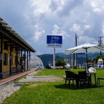 ヤツレン ソフトクリーム売店 - 敷地内