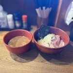 麺処 三鈷峰 - 料理写真:つけめん(冷盛) 990円