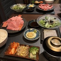和牛焼肉 やくにく 路地裏 - 