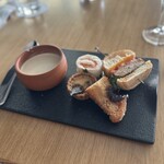 The Living Room with SKY BAR - 