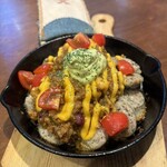 ファンタジスタ - ソーセージとチリのソテー