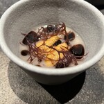 アニエルドール - 北海道産ミル貝に雲丹、鳥取産海藻（モズク）、柚子