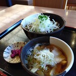 食事処　七福 - 豚バラと茄子のレモンペッパー丼(ミニ醤油ラーメン変更\300)