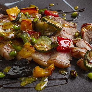 おつまみから食事まで種類豊富な一品が楽しめる♪