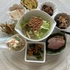 藤 - ランチは、1200円、副菜を八種類、選べます♪