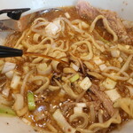 ラーメン二郎 - 赤酢投入～♪