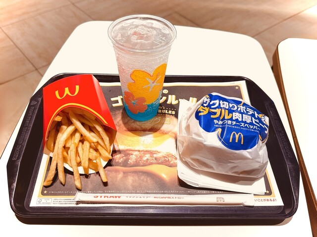 マクドナルド 旭川宮前通店 - 旭川四条（ハンバーガー）の写真