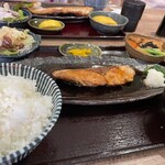 ごはんや金沢 - 