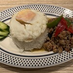 ASIAN RESTAURANT BASIL 丸之內Palace大樓店