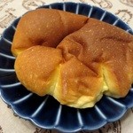 ブーランジュリーヨシオカ - クリームパン