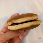 エイギョクドウ カフェ - ふっくらした生地です