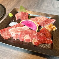 近江うし焼肉 にくTATSU 日本橋室町店 - にくTATSUランチのお肉 近江うし焼肉 にくTATSU 日本橋室町店 - にくTATSUランチのお肉
