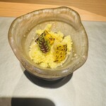 鮨shizuku 西天満 - ゴールドラッシュのコーンの茶碗蒸し