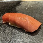 くろ﨑 - 中トロ握り