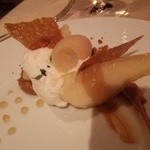ラ・ベ - デザート②　洋なしと爽やかなクリーム(ソルベ？？)が好相性♪