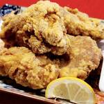 秀のチキン唐揚げ