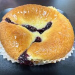 きぼう工房2939 エスポワール - ブルーベリーチーズブリオッシュ