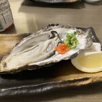 食事処まるとし - 真牡蠣650円