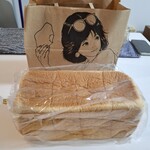 高級食パン専門店 小麦色のララバイ - 料理写真:小麦色のララバイ