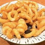琉球チャイニーズ シシシ - 沖縄といえば、カーリーポテトフライ、スパイス味おいしい