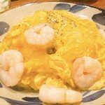 琉球チャイニーズ シシシ - エビチャーハン！ぷりぷりごろっとエビが沢山！