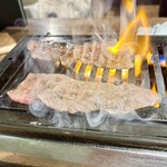 焼肉うしどし - ファイヤしてます！