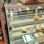 パティスリー イル・プルー・シュル・ラ・セーヌ - 